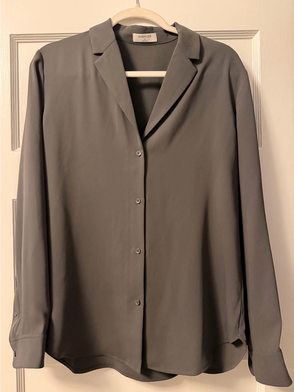 Aritzia Babaton Monocle Shirt in Coal Grey Sz Small NWOT - Picture 4 of 6